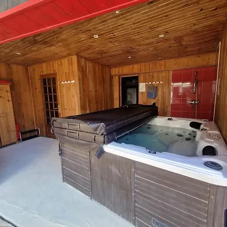 Spacieuse Avec Piscine Privee A - 330 M² *