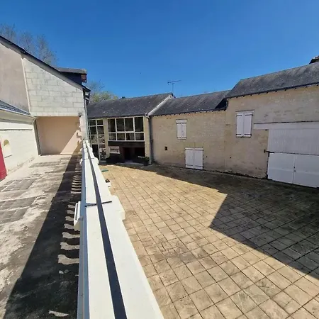 فيلة Villa Spacieuse Avec Piscine Privee A Ranton - 330 M²