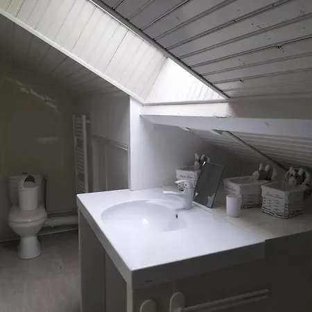 Villa spacieuse avec piscine privée à Ranton - 330 m² Βίλα