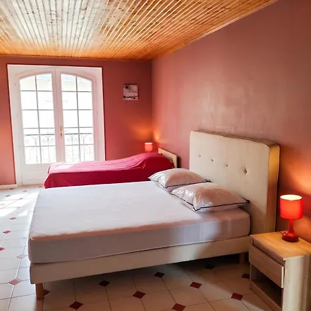 Spacieuse Avec Piscine Privee A - 330 M²