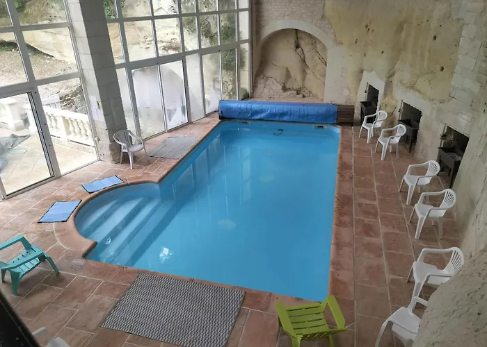 Villa Spacieuse Avec Piscine Privee A Ranton - 330 M² Ranton